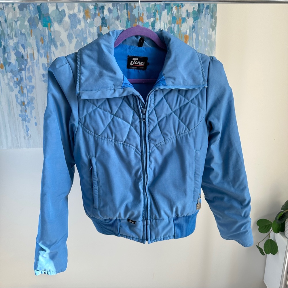 Vintage Blue Quilted Jacket with Cap Sleeves (XS/S)